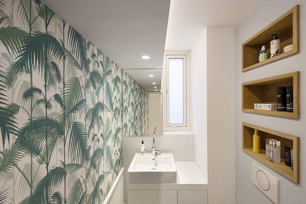 Стильная ванная комната «Tropic» с нотками эко дизайна - фото
