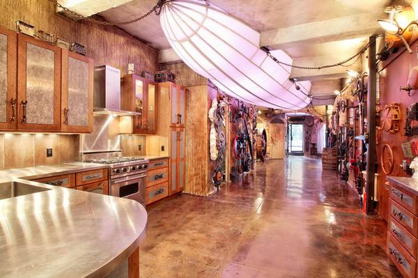 Стимпанк и футуризм в кухне «Manhattan Loft» - фото
