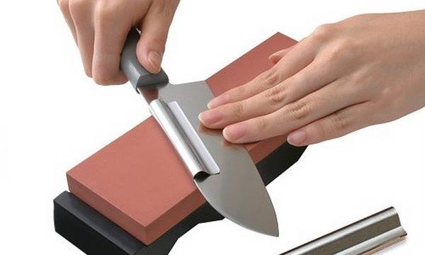 Как правильно определить угол заточки ножа? - фото