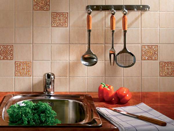 Какую плитку выбрать для кухни: рекомендации профессионалов - фото